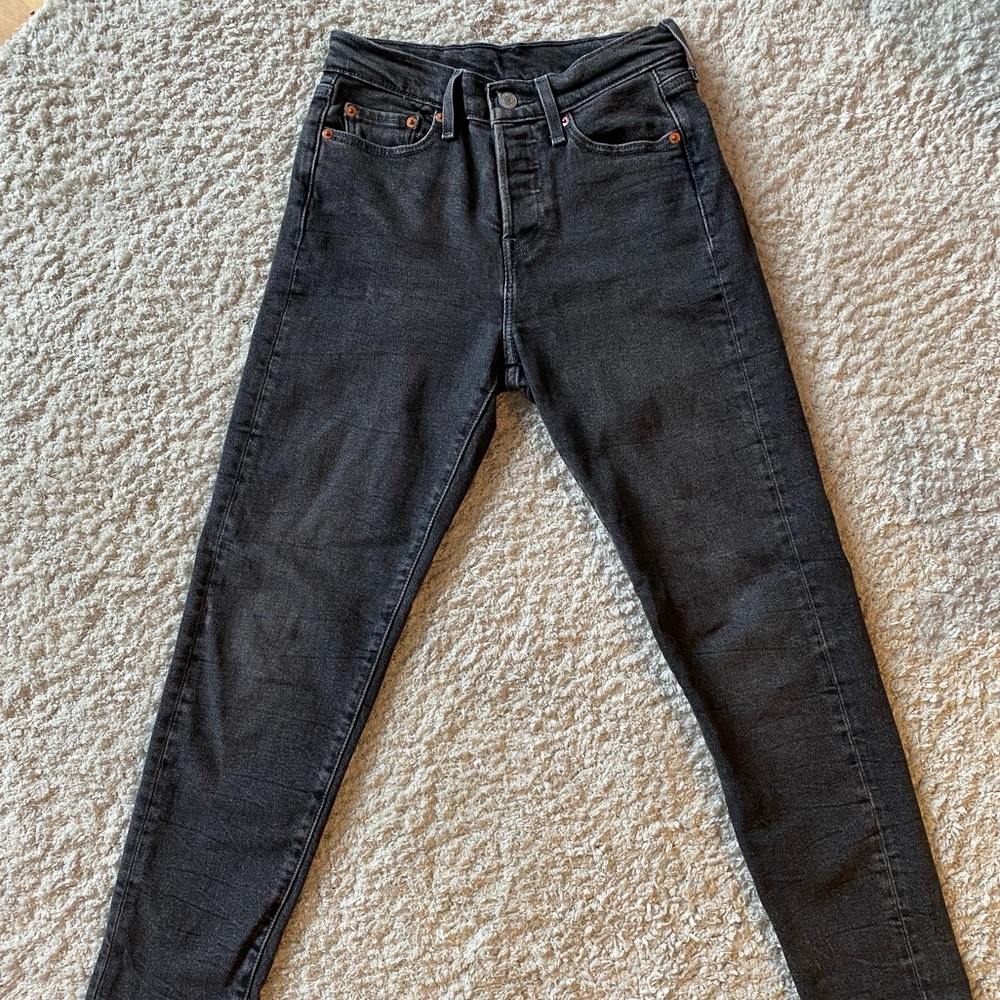 Levi’s Wedgie Fit Women’s Jeans- Black Size 25
